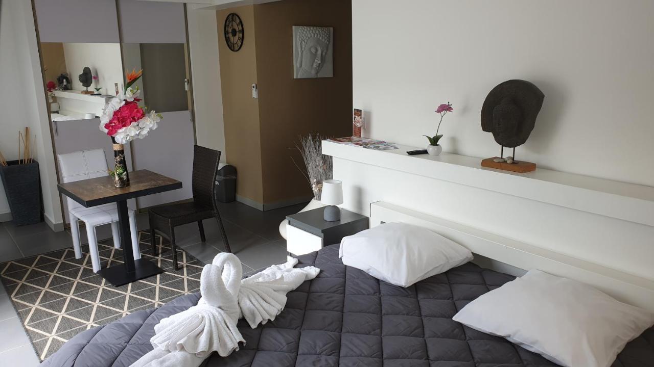 Mas La Farelle Chambre D'Hote,Fitness & Salle De Jeux Gratuite & Spa En Supplement 님 외부 사진